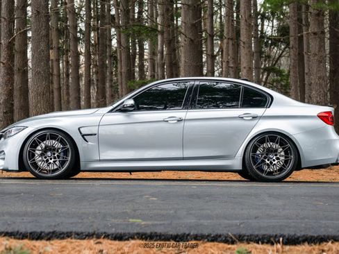 Used 2018 BMW M3 image 3