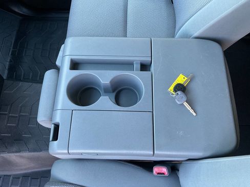 Used 2010 Toyota Tundra 2WD Regular Cab image 19