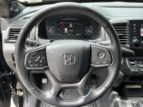 Used 2023 Honda Passport TrailSport image 18