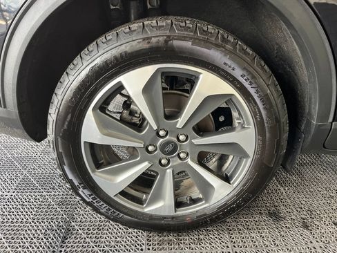Used 2024 Ford Escape Platinum AWD/4WD image 26