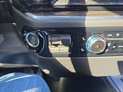 New 2026 GMC Sierra 1500 Elevation image 21