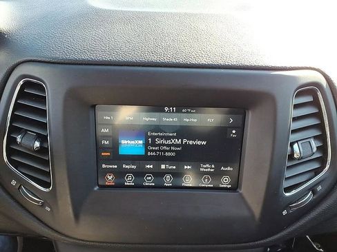 Used 2019 Jeep Compass Latitude AWD/4WD image 29