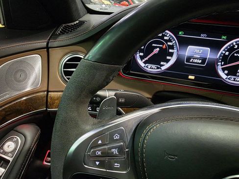 Used 2014 Mercedes-Benz S 63 AMG 4MATIC Sedan w/ Rear Seat Package image 82