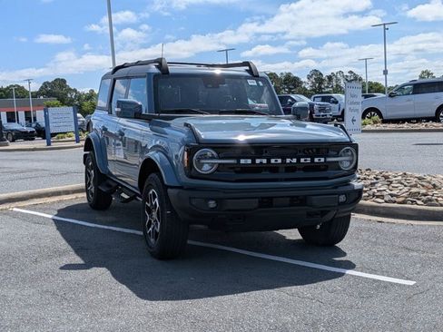 Certified 2023 Ford Bronco Outer Banks AWD/4WD image 2