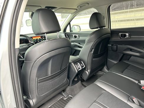 New 2026 Kia Sorento S image 13