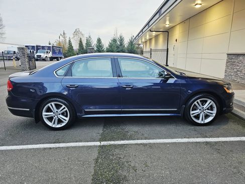 Used 2015 Volkswagen Passat TDI SEL Premium image 5