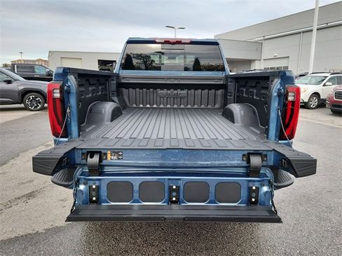 New 2026 GMC Sierra 2500 Denali w/ Denali Reserve Package image 8