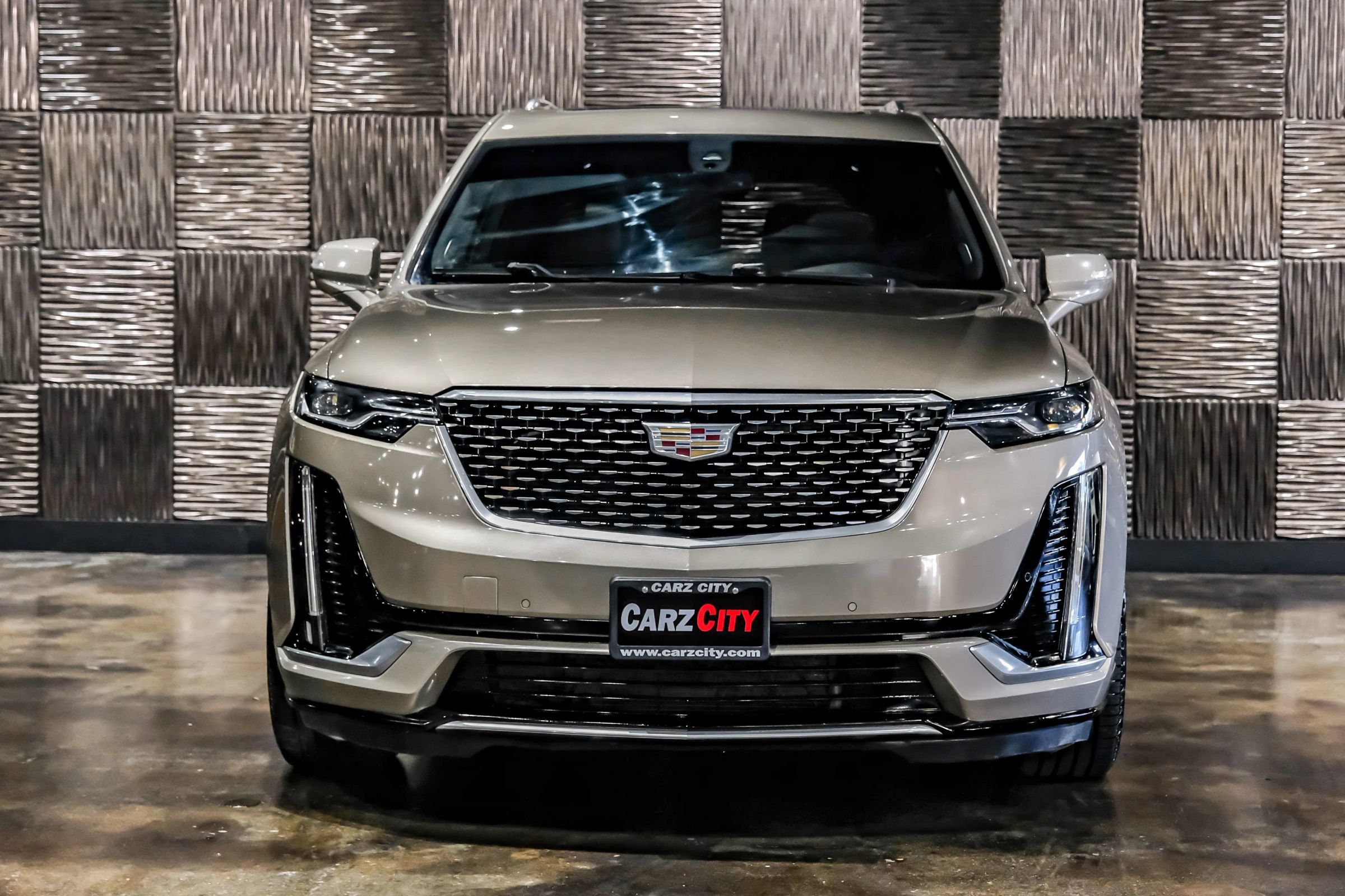 Used 2023 Cadillac XT6 Premium Luxury FWD image 5