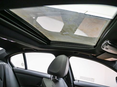 Used 2026 BMW 330i Sedan w/ M Sport Package RWD image 17