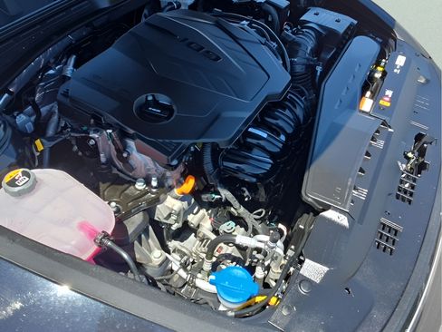 Used 2025 Hyundai Sonata SEL FWD image 9