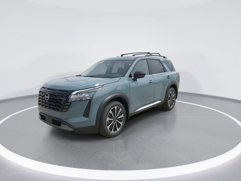 New 2026 Nissan Pathfinder Platinum AWD/4WD image 4