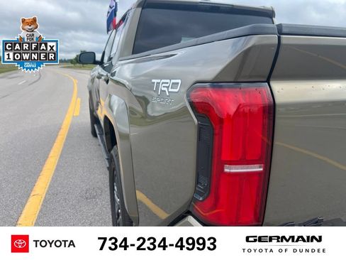 Used 2024 Toyota Tacoma TRD Sport AWD/4WD image 18
