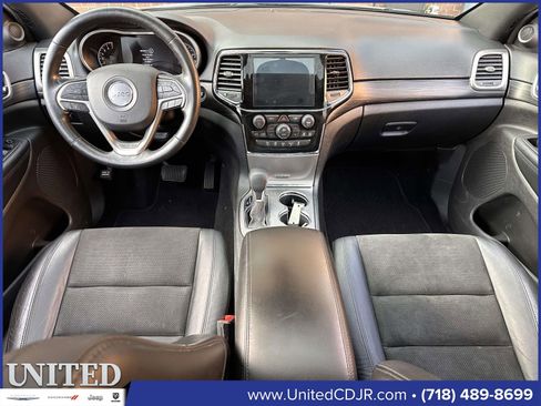 Used 2020 Jeep Grand Cherokee Altitude image 19