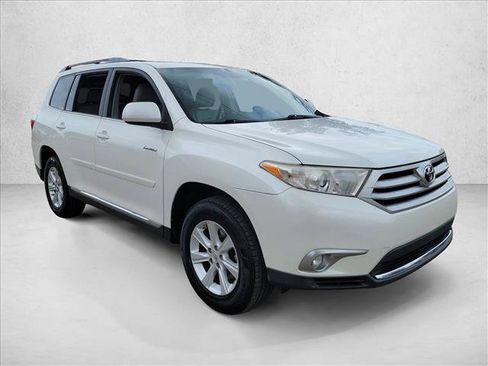 Used 2011 Toyota Highlander SE image 3