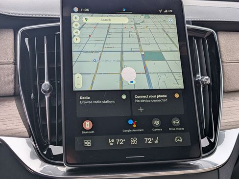 New 2026 Volvo XC90 T8 Plus w/ Protection Package Premier image 12