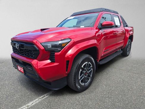 Used 2024 Toyota Tacoma TRD Sport w/ TRD Sport Premium Package AWD/4WD image 7
