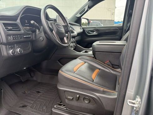 Used 2024 GMC Yukon XL AT4 w/ AT4 Premium Package AWD/4WD image 11
