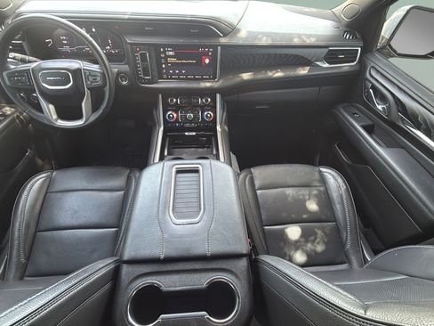 Used 2023 GMC Yukon Denali AWD/4WD image 14