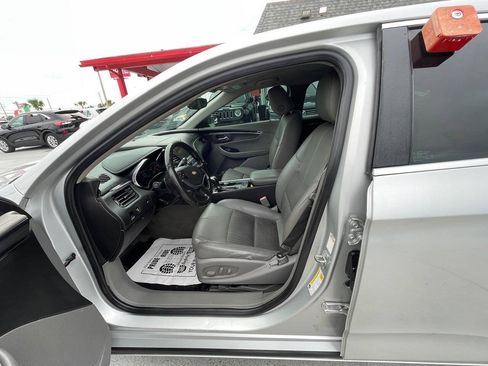Used 2018 Chevrolet Impala LT FWD image 6