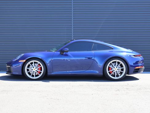 Used 2020 Porsche 911 Carrera S RWD image 2