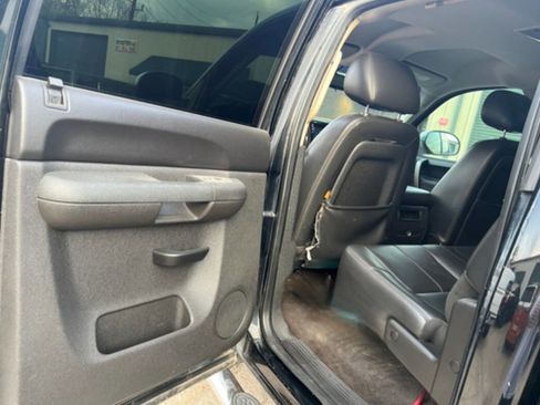 Used 2011 Chevrolet Silverado 1500 LT w/ Texas Edition image 12