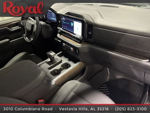 Used 2024 Chevrolet Silverado 1500 LT Trail Boss w/ Convenience Package II image 13