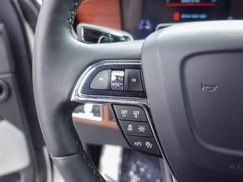 Used 2022 Lincoln Navigator Reserve AWD/4WD image 13