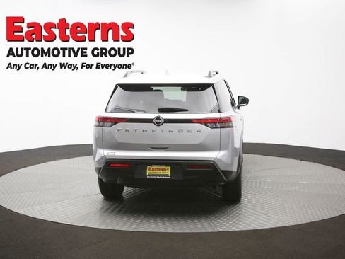 Used 2025 Nissan Pathfinder SV FWD image 37