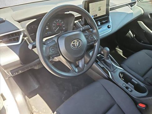 Used 2025 Toyota Corolla LE FWD image 12