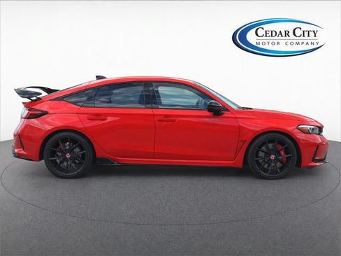 Used 2024 Honda Civic Type R image 8