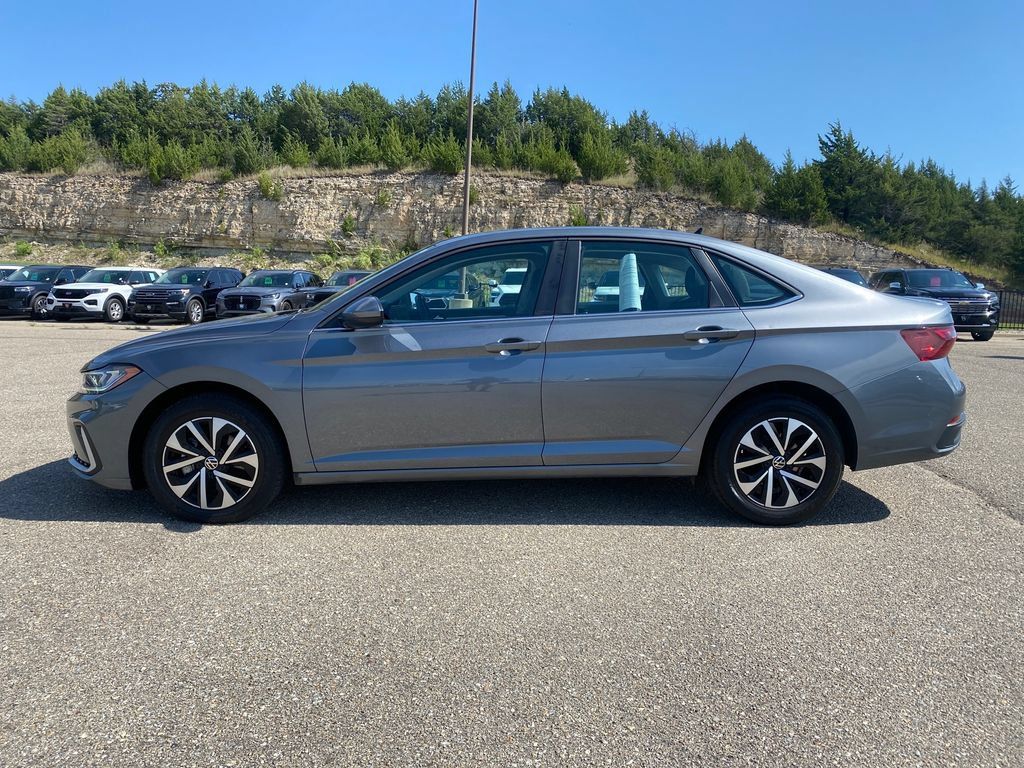 Used 2025 Volkswagen Jetta S FWD image 3