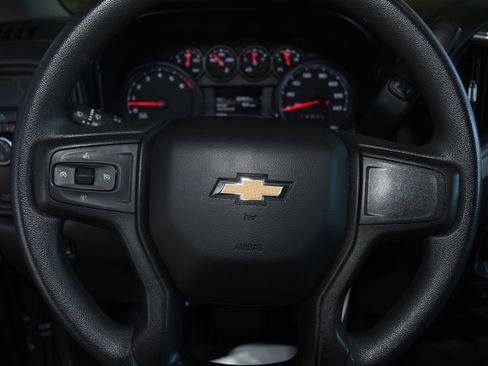 Used 2021 Chevrolet Silverado 1500 Custom image 12