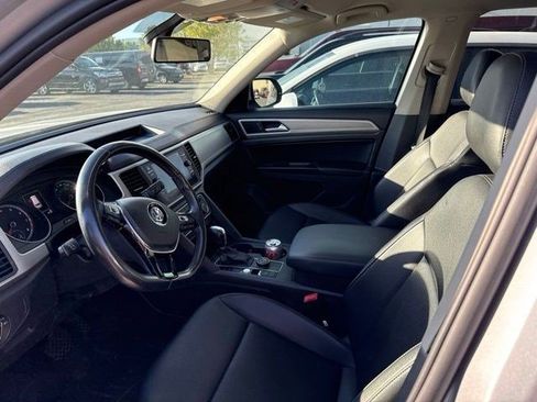 Used 2018 Volkswagen Atlas SE AWD/4WD image 12