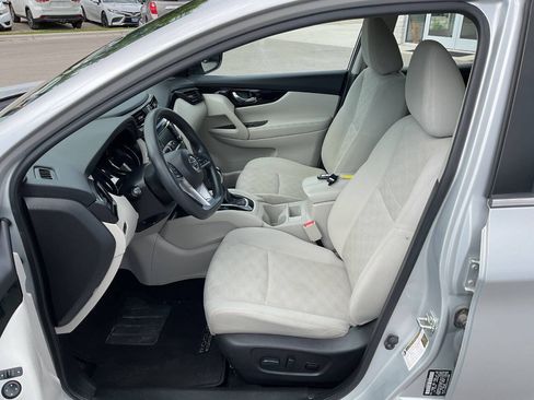 Used 2019 Nissan Rogue Sport SV AWD/4WD image 13
