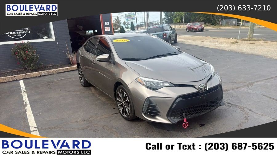 Used 2018 Toyota Corolla SE w/ SE Premium Package FWD image 1