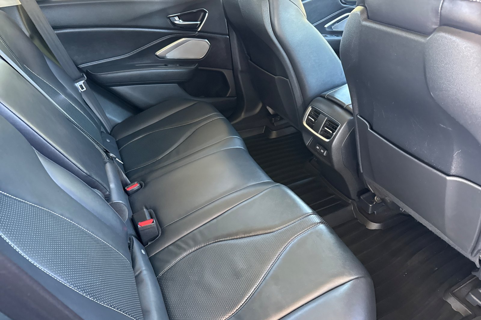 Used 2019 Acura RDX w/ Technology Package AWD/4WD image 24