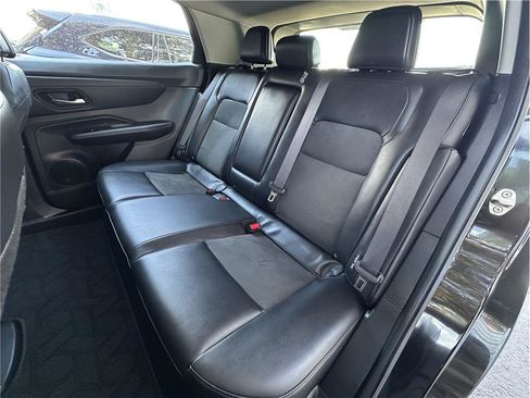 Used 2024 Nissan Ariya AWD image 16