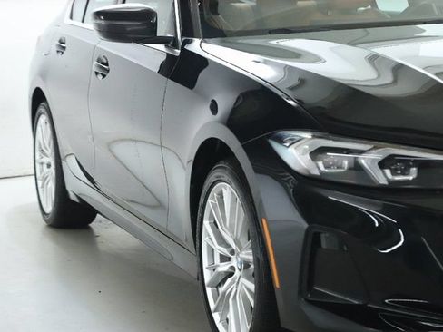 Used 2023 BMW 330i xDrive Sedan w/ Premium Package AWD/4WD image 9