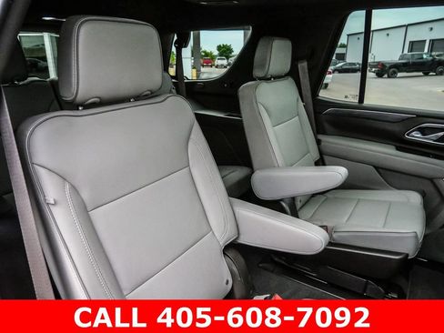 Used 2023 GMC Yukon SLT AWD/4WD image 23