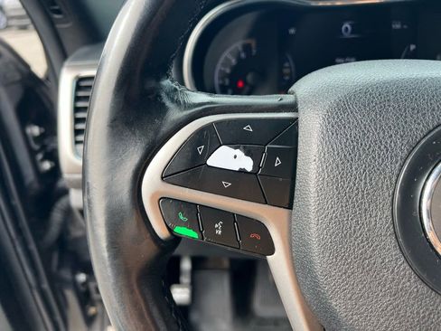 Used 2018 Jeep Grand Cherokee Altitude image 47