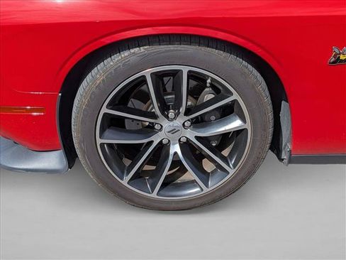 Used 2017 Dodge Challenger R/T Scat Pack RWD image 15