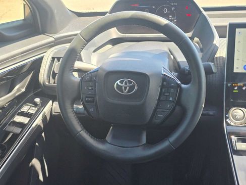 Used 2025 Toyota bZ4X AWD w/ Weather Package image 19