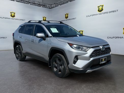 Used 2019 Toyota RAV4 Limited w/ Carpet Mat Package AWD/4WD image 7