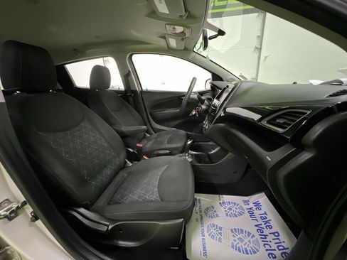 Used 2020 Chevrolet Spark LT FWD image 27