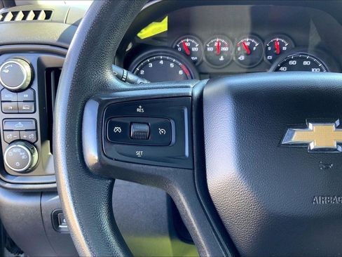 Used 2019 Chevrolet Silverado 1500 Custom w/ Custom Value Package image 18