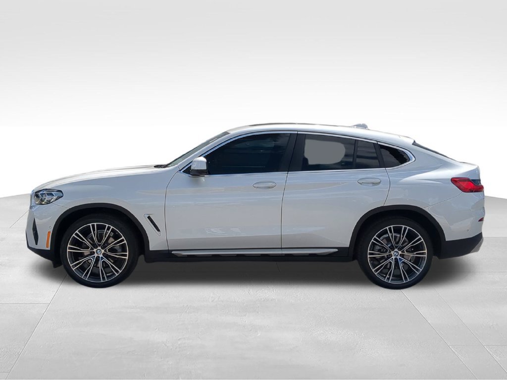 Used 2024 BMW X4 xDrive30i w/ Premium Package AWD/4WD image 6