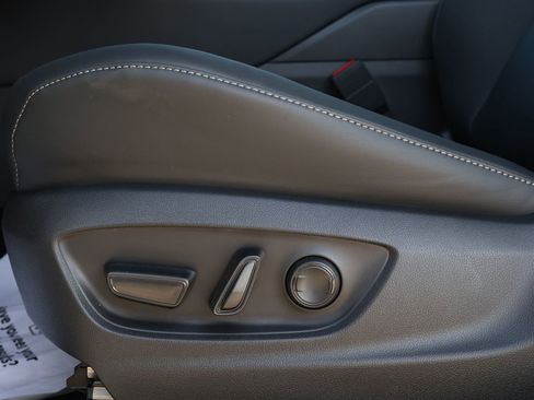 New 2026 Toyota Crown XLE image 30