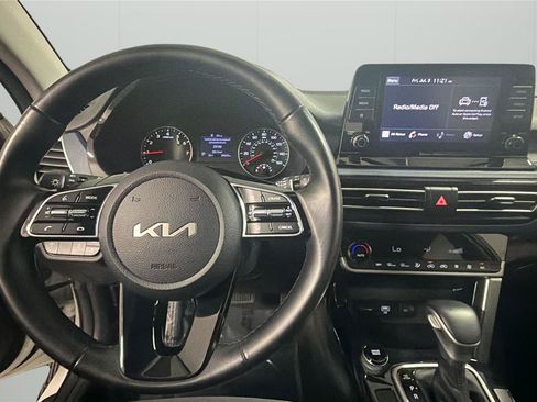 Used 2023 Kia Seltos S FWD image 18