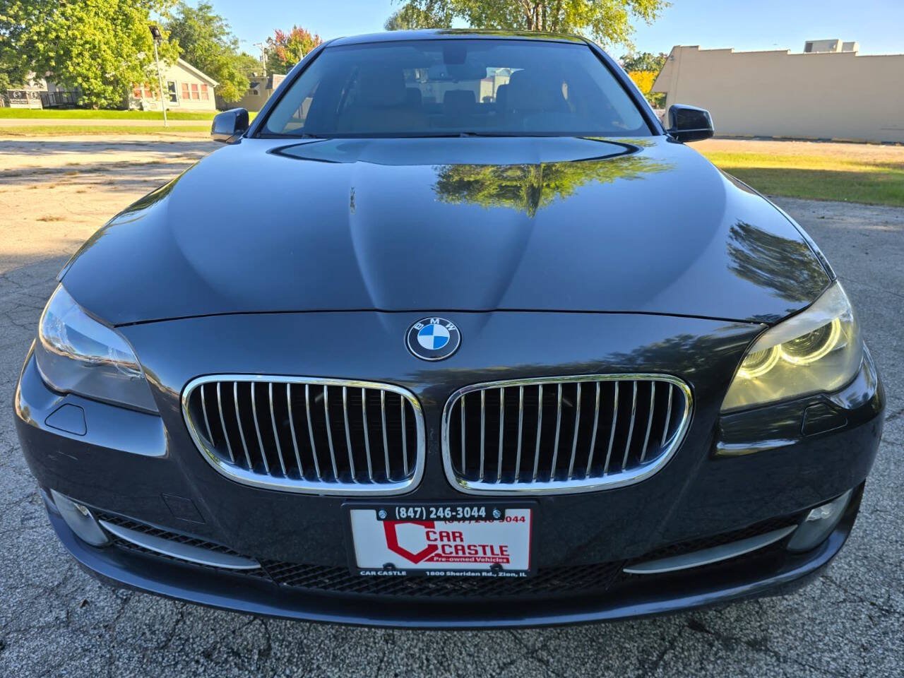 Used 2013 BMW 528i xDrive Sedan AWD/4WD image 2