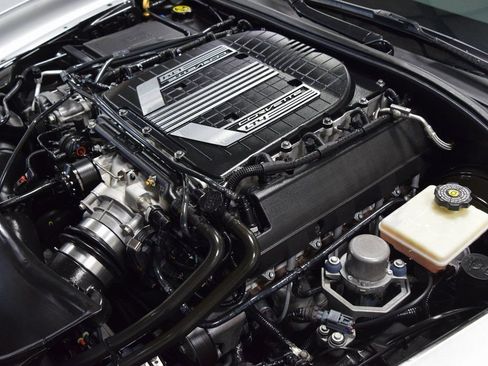 Used 2015 Chevrolet Corvette Z06 w/ 3LZ Preferred Equipment Group image 31